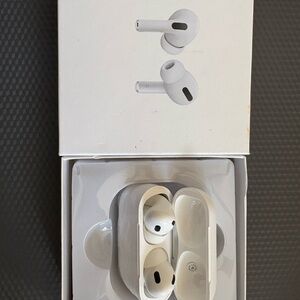 Wireless White Earbuds